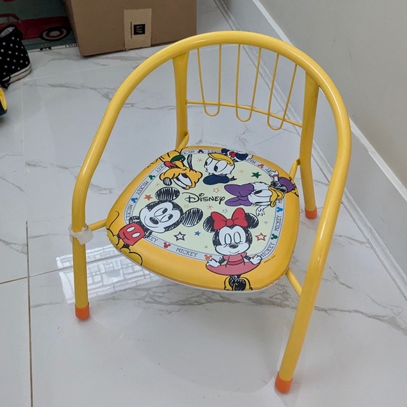 Disney Kids Chair - Picture 2 of 4